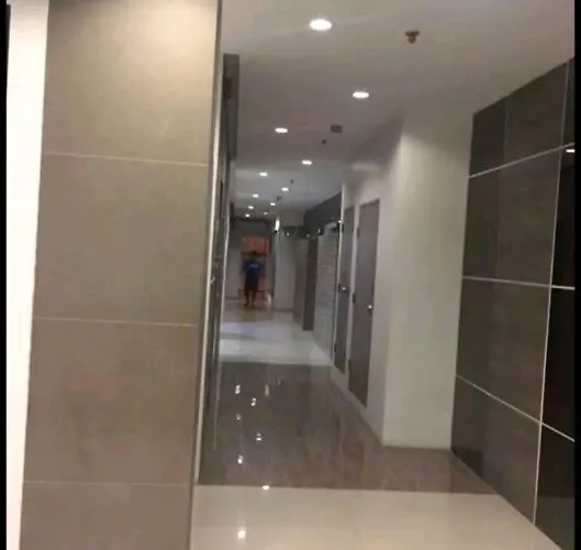 Urban Deca Edsa Staycation W/unli Wi-fi & Netflix Manila