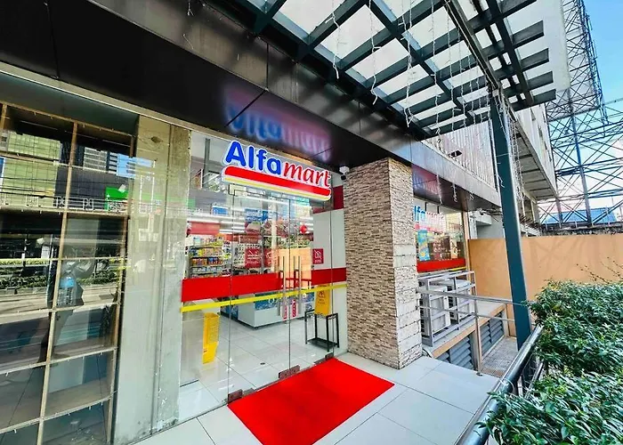 Urban Deca Edsa Staycation W/unli Wi-fi & Netflix